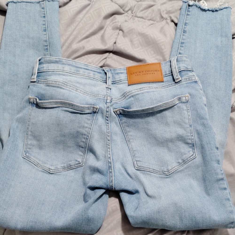 Lucky Brand skinny jeans